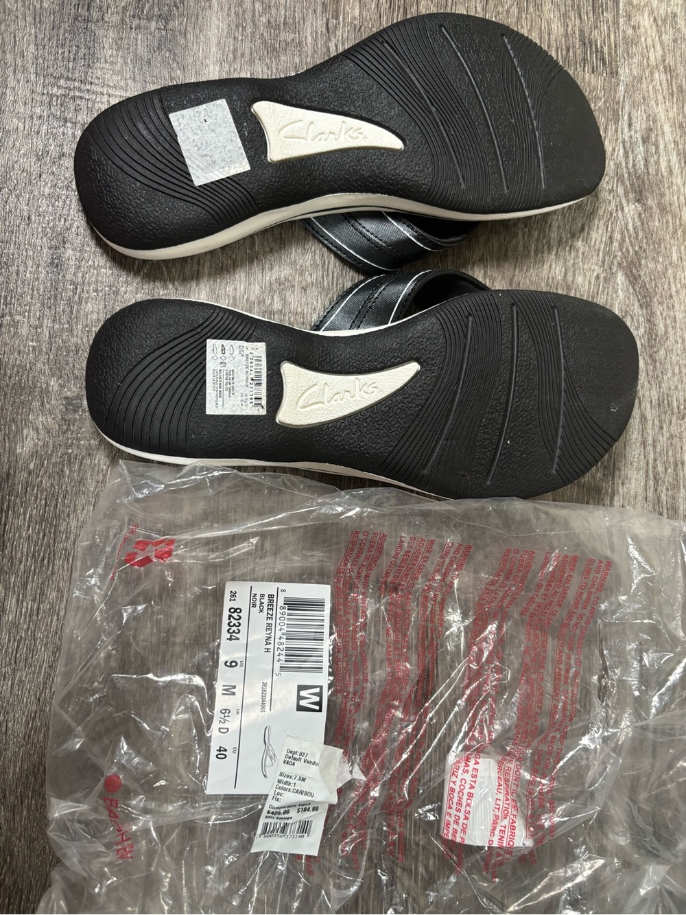 Clarks Black Women’s CloudSteppers Thong Sandals with White Trim - Picture 3 of 3